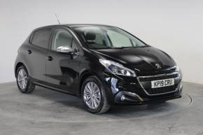 Peugeot 208 1.2 PureTech 82 Signature 5dr [Start Stop] Hatchback Petrol Black at Eternity Demo 1 Selby